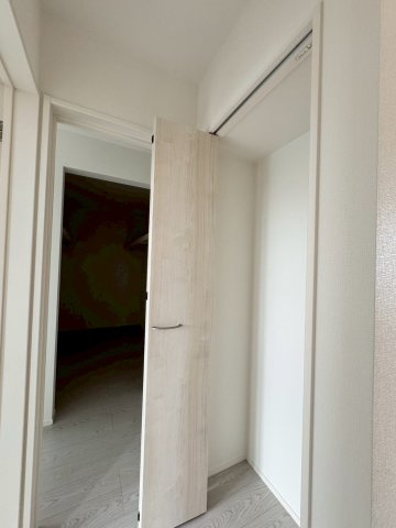 Adoble+ーアドブル＋小倉南区下貫3丁目3期　【小倉南区　新築戸建て】の収納|２階通路にも便利な収納スペース♪