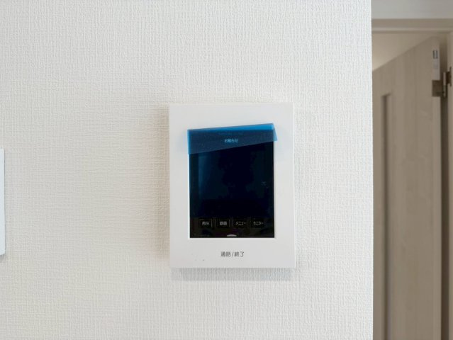 Adoble+ーアドブル＋小倉南区下貫3丁目3期　【小倉南区　新築戸建て】の防犯設備|お子様のお留守番にも安心なＴＶモニター付インターフォン　【小倉南区　新築戸建て】