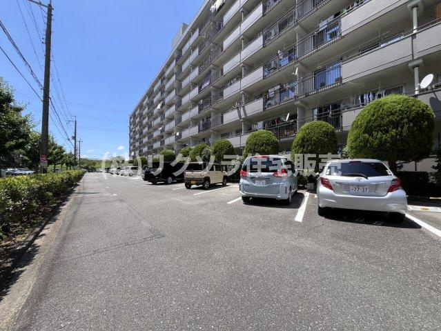 労住まきのハイツ１号棟の駐車場|■物件内覧・資金計画相談・住宅ローン相談、リフォーム相談、お問合せ受付中■
※当日・翌日のご内覧、ご相談はお電話でのお問合せがスムーズです！