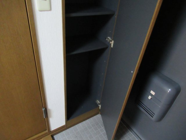 ラ・フランスマンション本町の収納|サンプル写真になります。