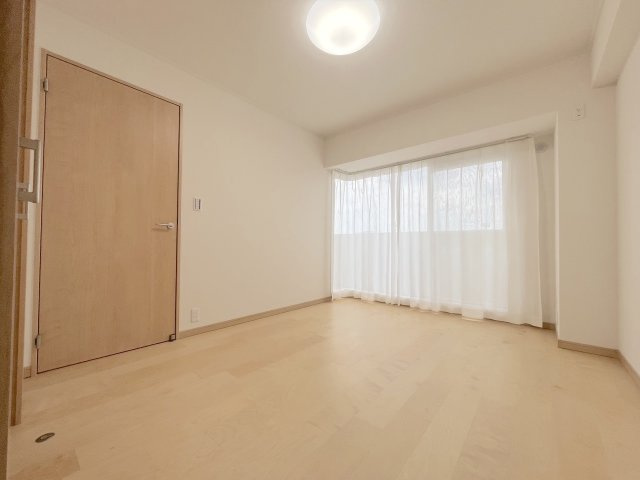 ロワールマンションアール板付弐番館の洋室