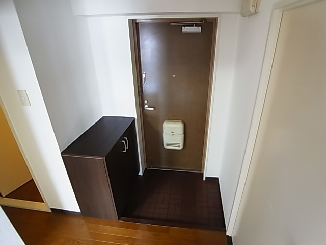 神戸市須磨区若宮町３丁目の賃貸マンションの玄関|シューズボックス付き