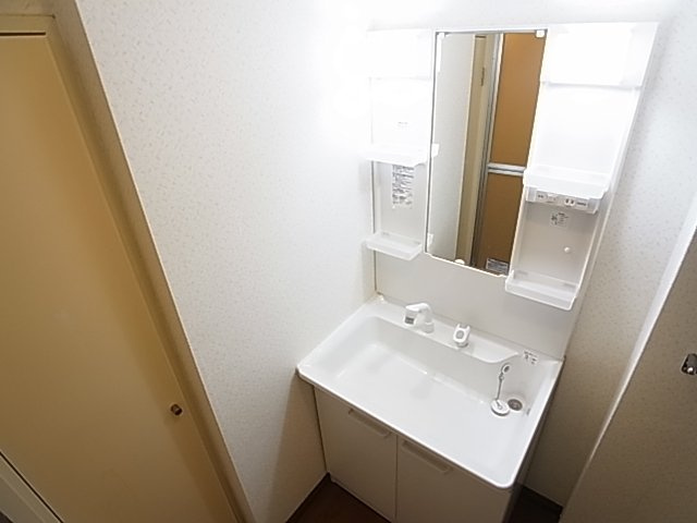 神戸市須磨区若宮町３丁目の賃貸マンションの洗面所|シャンプードレッサー