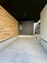 【駐車場】 | 2025年12月1日撮影
※1号棟の写真となります。