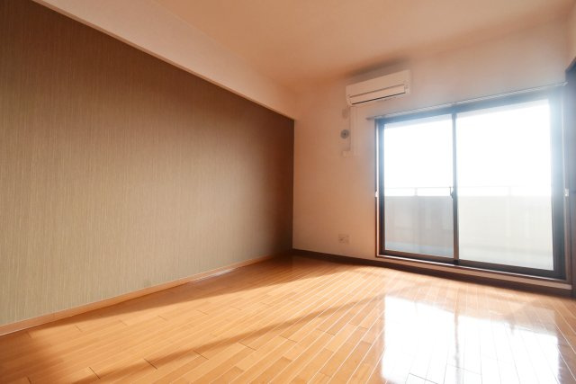 キャッスルプラザ甲子園アネックスの洋室