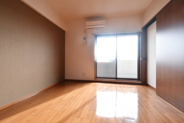 キャッスルプラザ甲子園アネックスの洋室