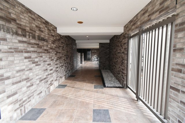 キャッスルプラザ甲子園アネックスのエントランス