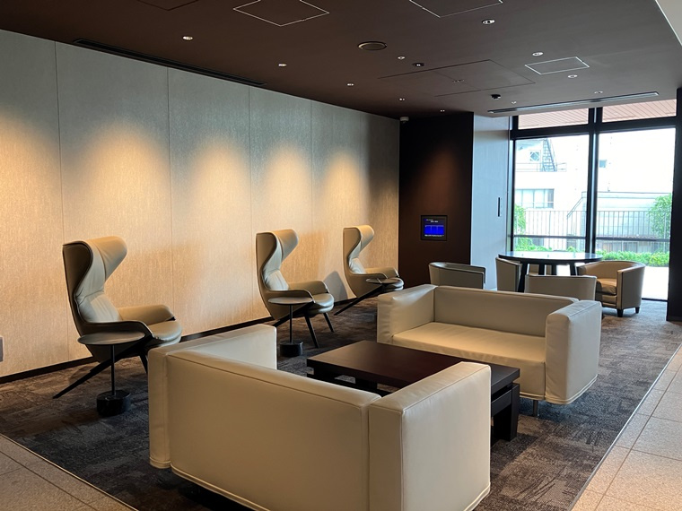 プラウドタワー平井のロビー