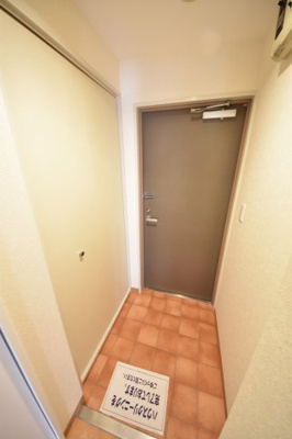 【玄関】 | プレコートオカダ