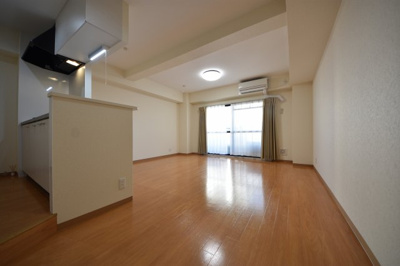 【寝室】 | プレコートオカダ