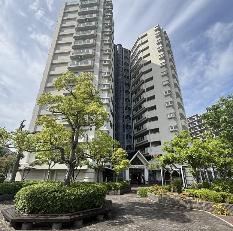 香里グランド日光ハイツの外観|新しい生活にいかがでしょうか？外観はお住まいの顔になります。こだわりたいポイントですね。水回りリフォームやリノベーションも承ってます。
■現地見学・資金計画相談・住宅ローン相談もお問合せ受付中■