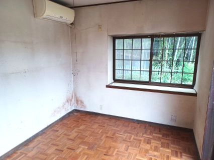 東松山市大字宮鼻の中古一戸建の洋室|１階洋室（６帖）