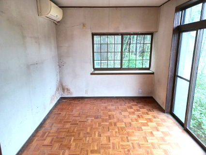 東松山市大字宮鼻の中古一戸建の洋室|１階洋室（６帖）