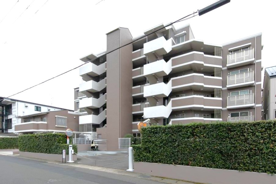 「松ヶ崎」駅徒歩７分＆「修学院」駅徒歩９分◆リフォーム済み南向き３ＬＤＫ住戸◆松ヶ崎パーク・ホームズの外観|マンション外観