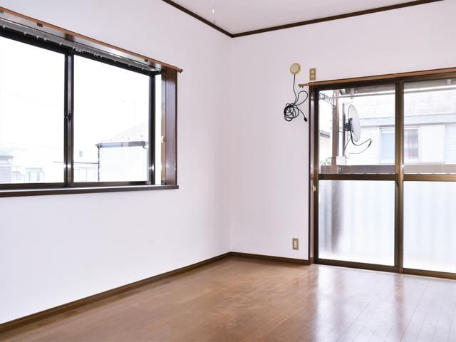 ロイヤルコーポ高木の居間・リビング