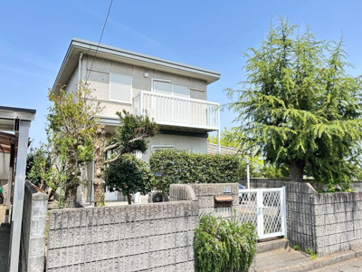 【エントランス】 | 学戸建 | 清潔なエントランスです