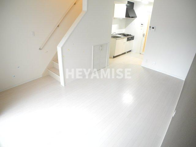 modern palazzo戸石Aの居間・リビング