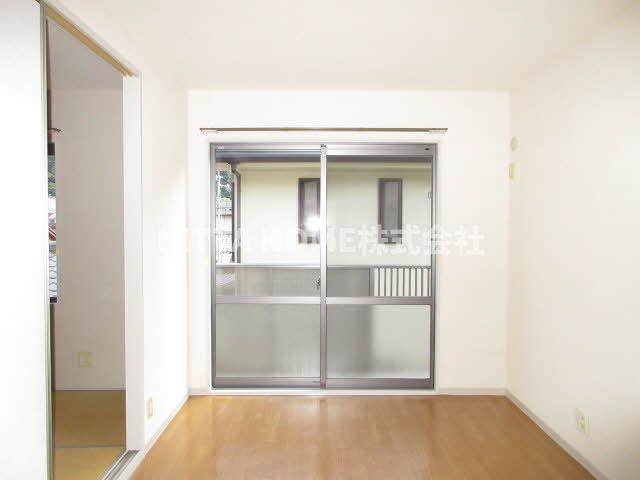 カトル・セゾンのバルコニー|角部屋でバルコニー付き★