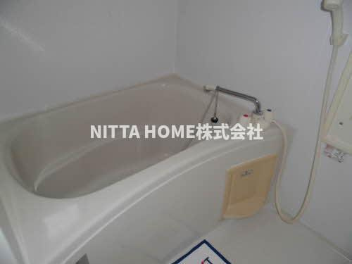 カトル・セゾンの浴室|落ち着いた空間のお風呂です◇