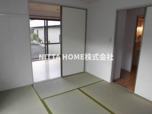 カトル・セゾンの内装|和の香りが漂う和室のお部屋です(*^^*)