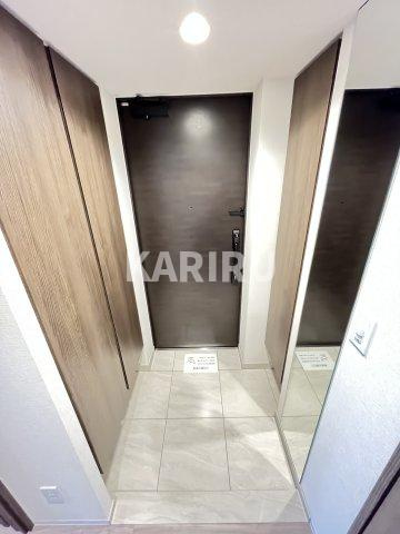 クレストコート堂島の玄関