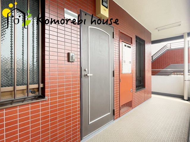 光建ハイムブリリアンス大宮公園の玄関|5/29　撮影済み