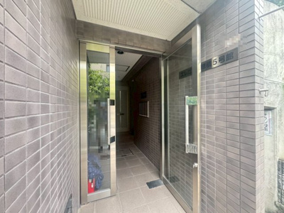 【エントランス】 | エレガンス穂積