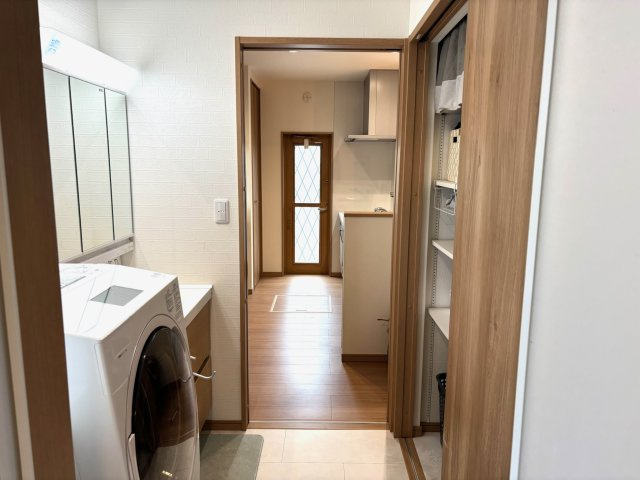 本庄市見福　令和3年築の独立洗面台