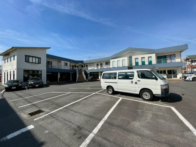 熊味町ホーリータウンの駐車場