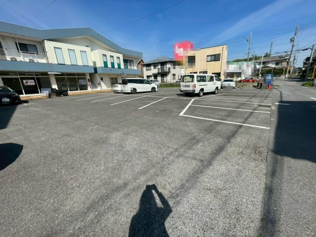 熊味町ホーリータウンの駐車場