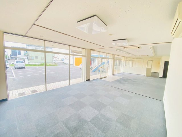 熊味町ホーリータウンの内装