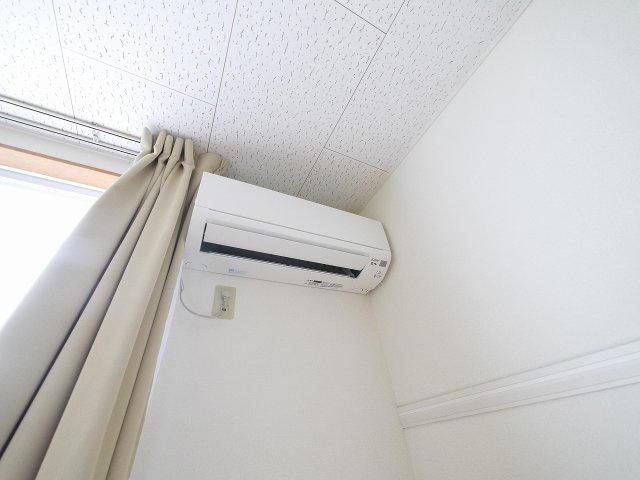 レオパレスＡｄｖａｎｃｅ富雄の設備|エアコン付きです