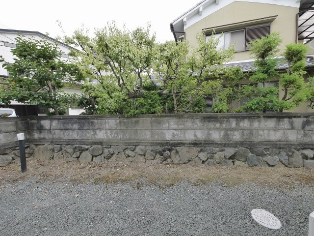 レオパレスＡｄｖａｎｃｅ富雄の庭|たまにはお庭で休日を過ごしてみるのもよいかもしれません