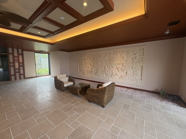 プレジオ森河内ASIANのロビー