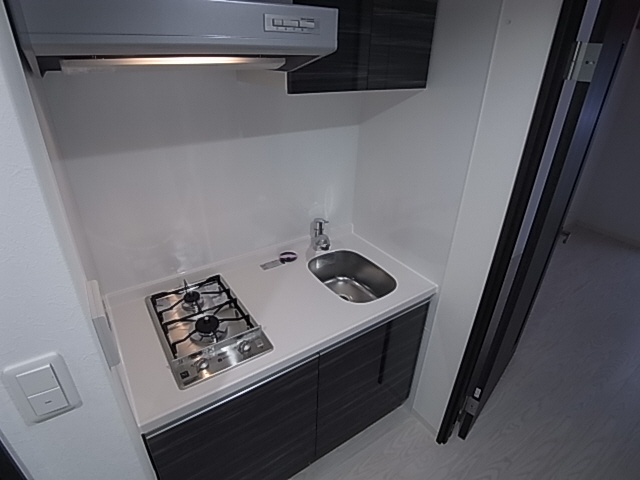 神戸市長田区菅原通５丁目の賃貸マンションのキッチン|システムキッチン（コンロ２口）