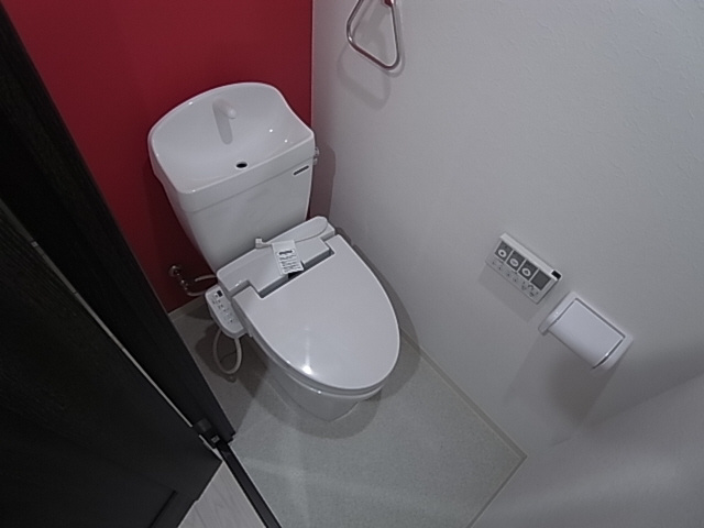 神戸市長田区菅原通５丁目の賃貸マンションのトイレ|ウォシュレット付トイレ