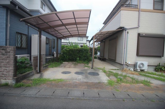 小山市雨ヶ谷新田の駐車場