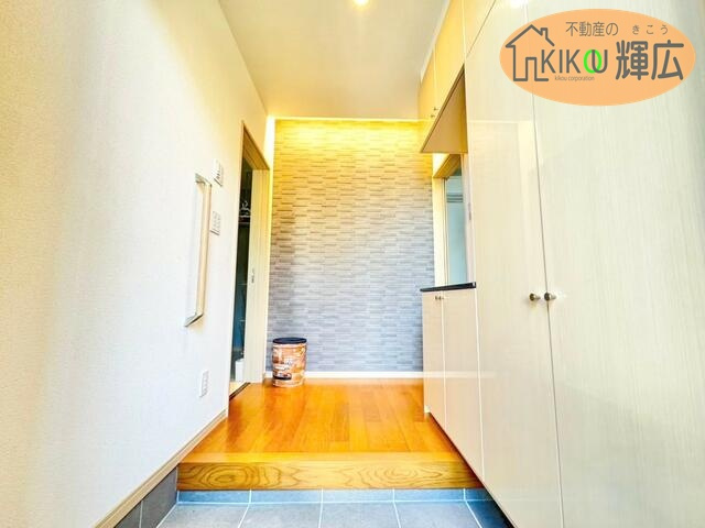 【玄関】 | 高砂市阿弥陀町魚橋　中古戸建