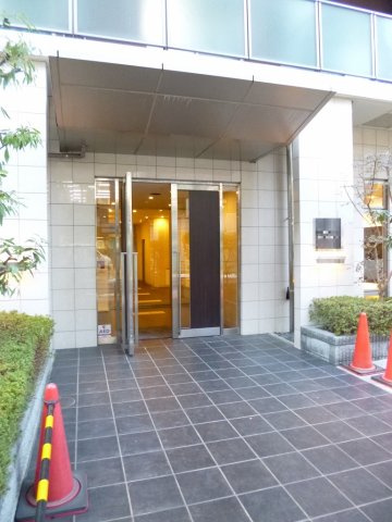 レジディア上野御徒町のエントランス