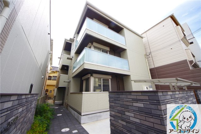 ブランシェメゾン明石樽屋町のエントランス