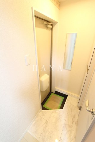 ユナイト西横浜アリスバーリーのエントランス