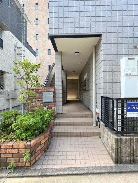 花林館のエントランス|エントランスです