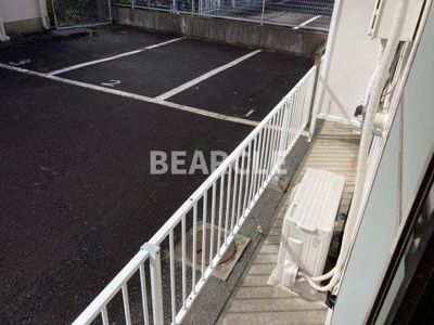 【バルコニー】 | コーポ中村 | 開放的で明るい空間を演出してくれるバルコニーです