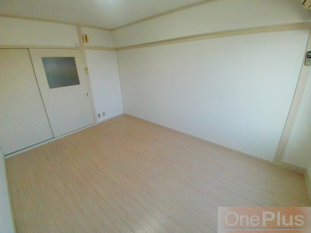 サンハイツ勝野の洋室