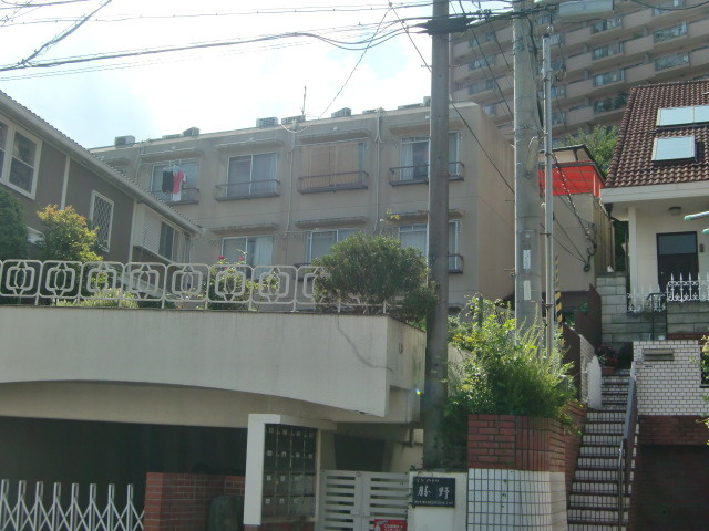 サンハイツ勝野の外観