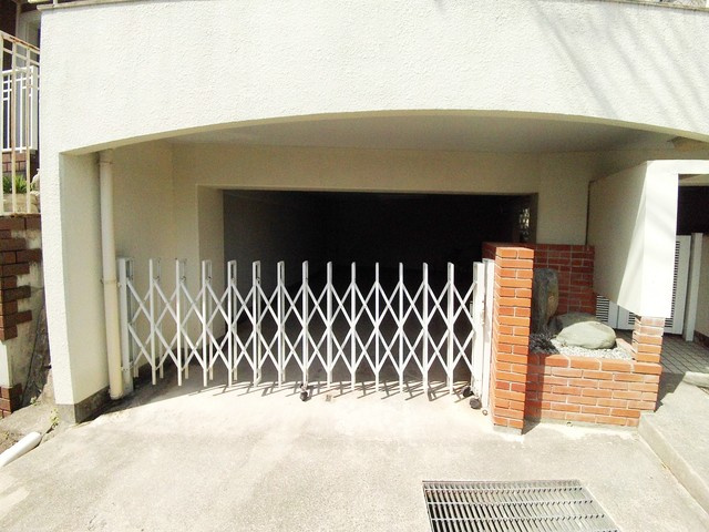 サンハイツ勝野の駐車場