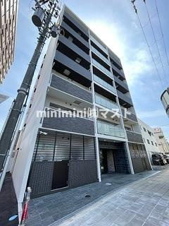 カウニスルーチェ