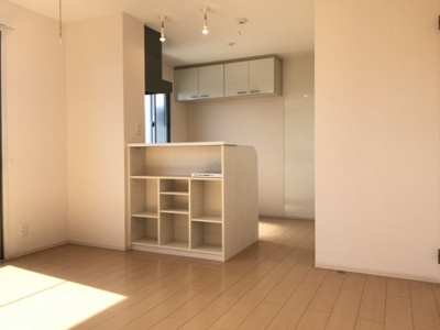 【収納】 | グランドキャッスルＦＵＫＵＣＨＩ Ａ | カウンター裏・収納棚