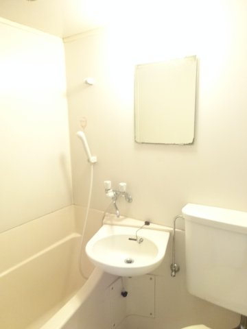 三東マンションの洗面所