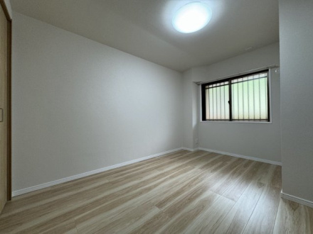 ダイアパレスウエストシティ四季の杜の洋室